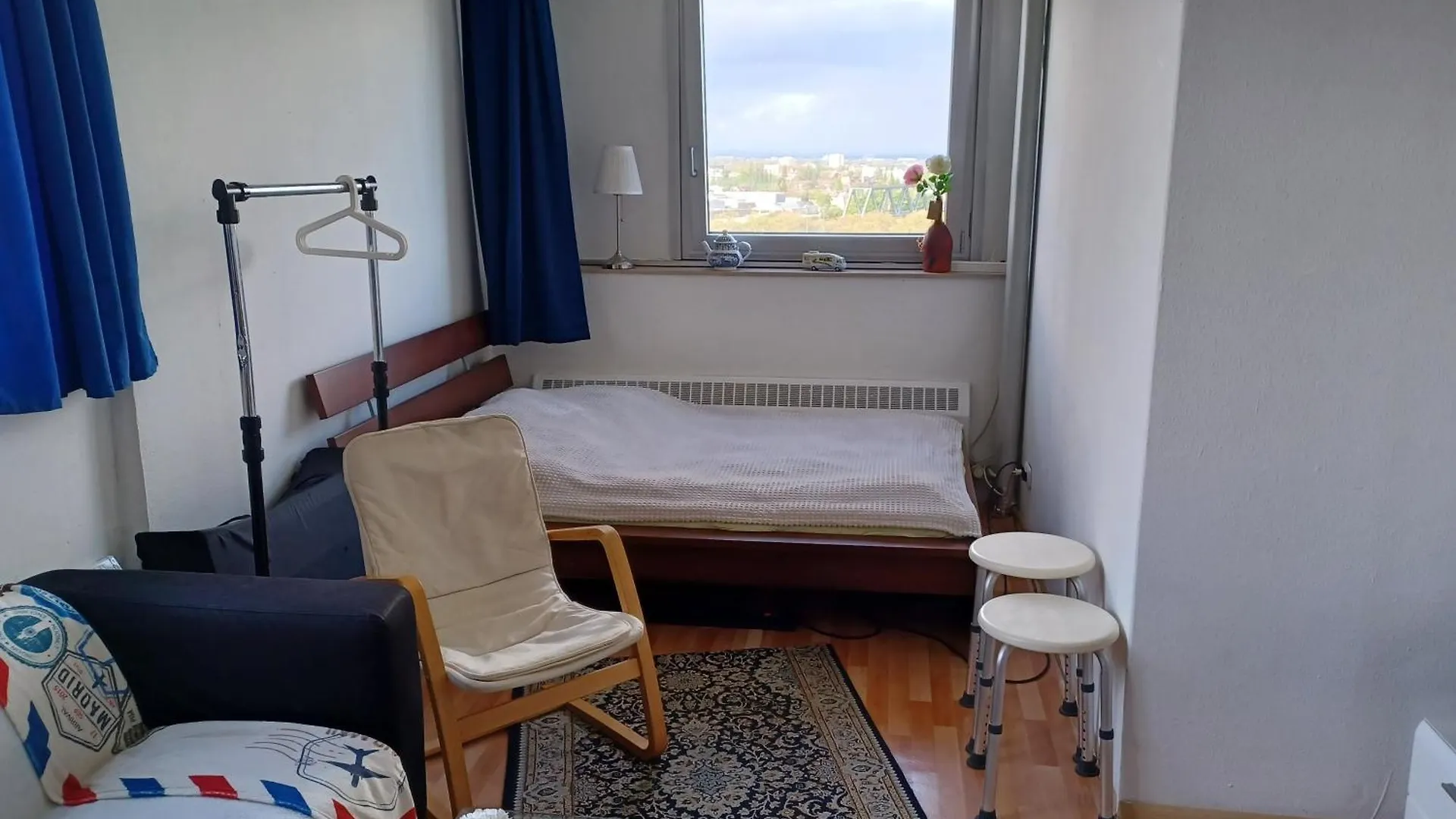 30 Qm Komfort Wohnung Köln 0*,