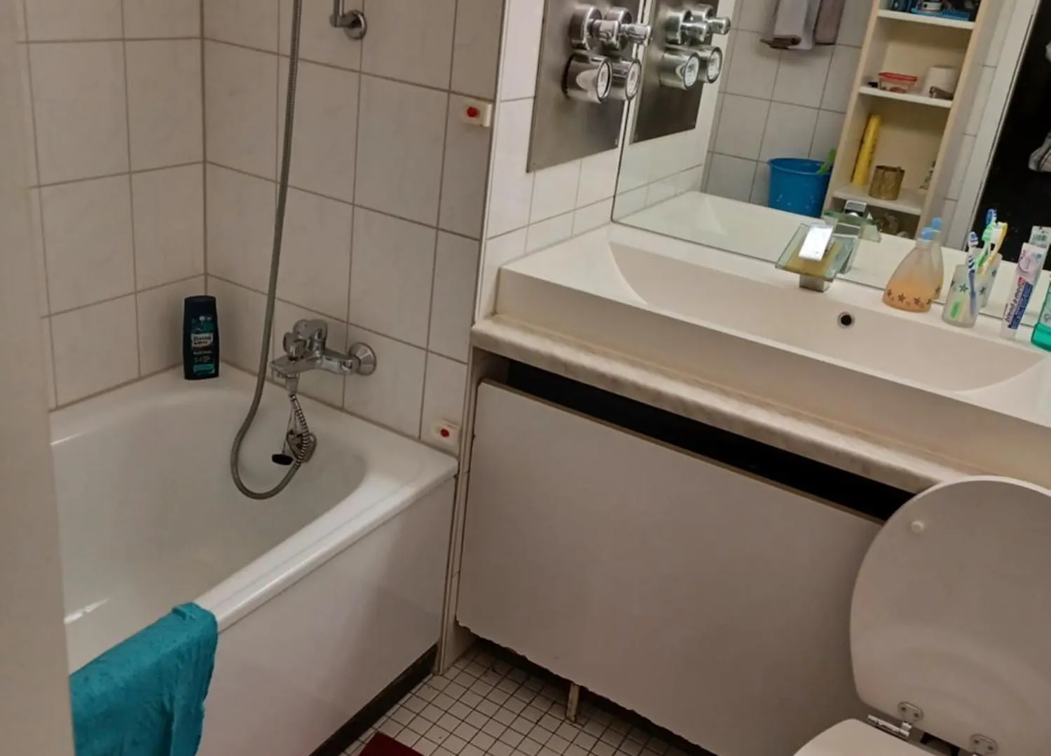 30 Qm Komfort Wohnung ケルン ドイツ